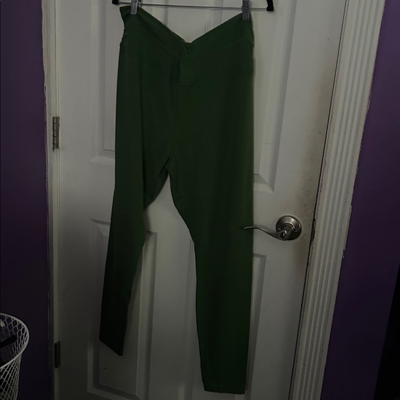 PINK Victoria's Secret Green Hoodie and Pants Set - Picture 2 of 4